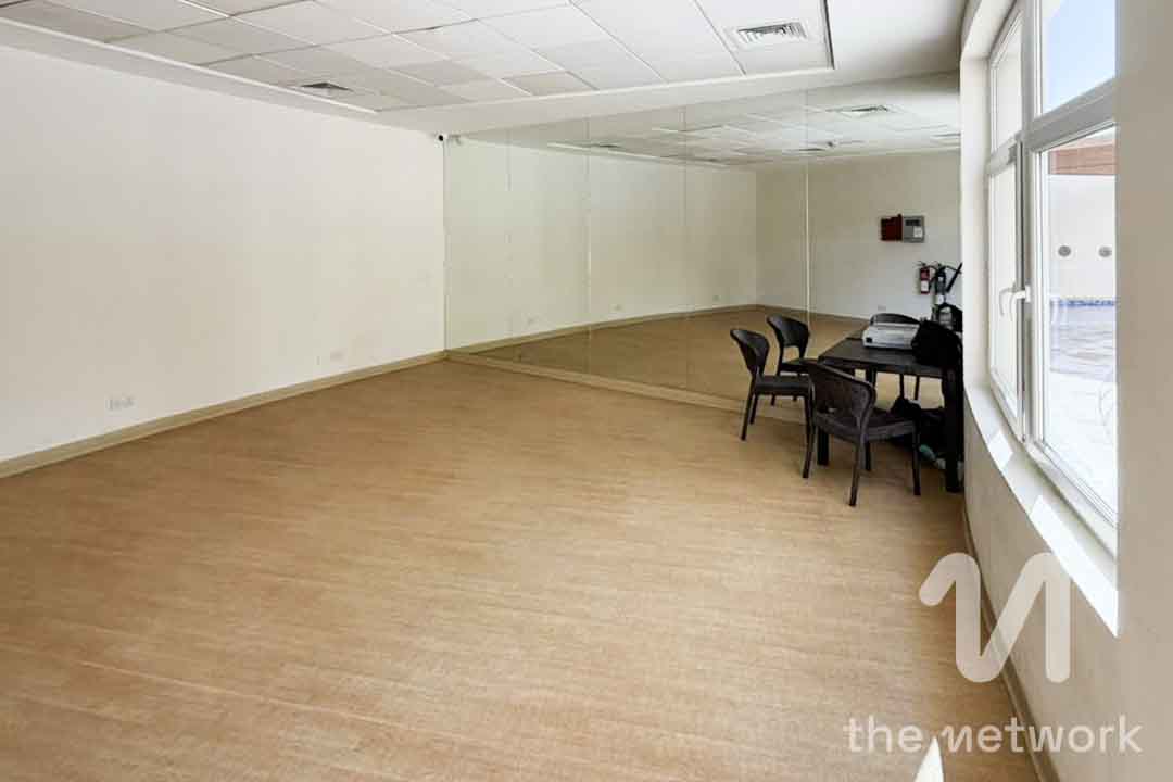 Bright Studio| Large Layout | Community View