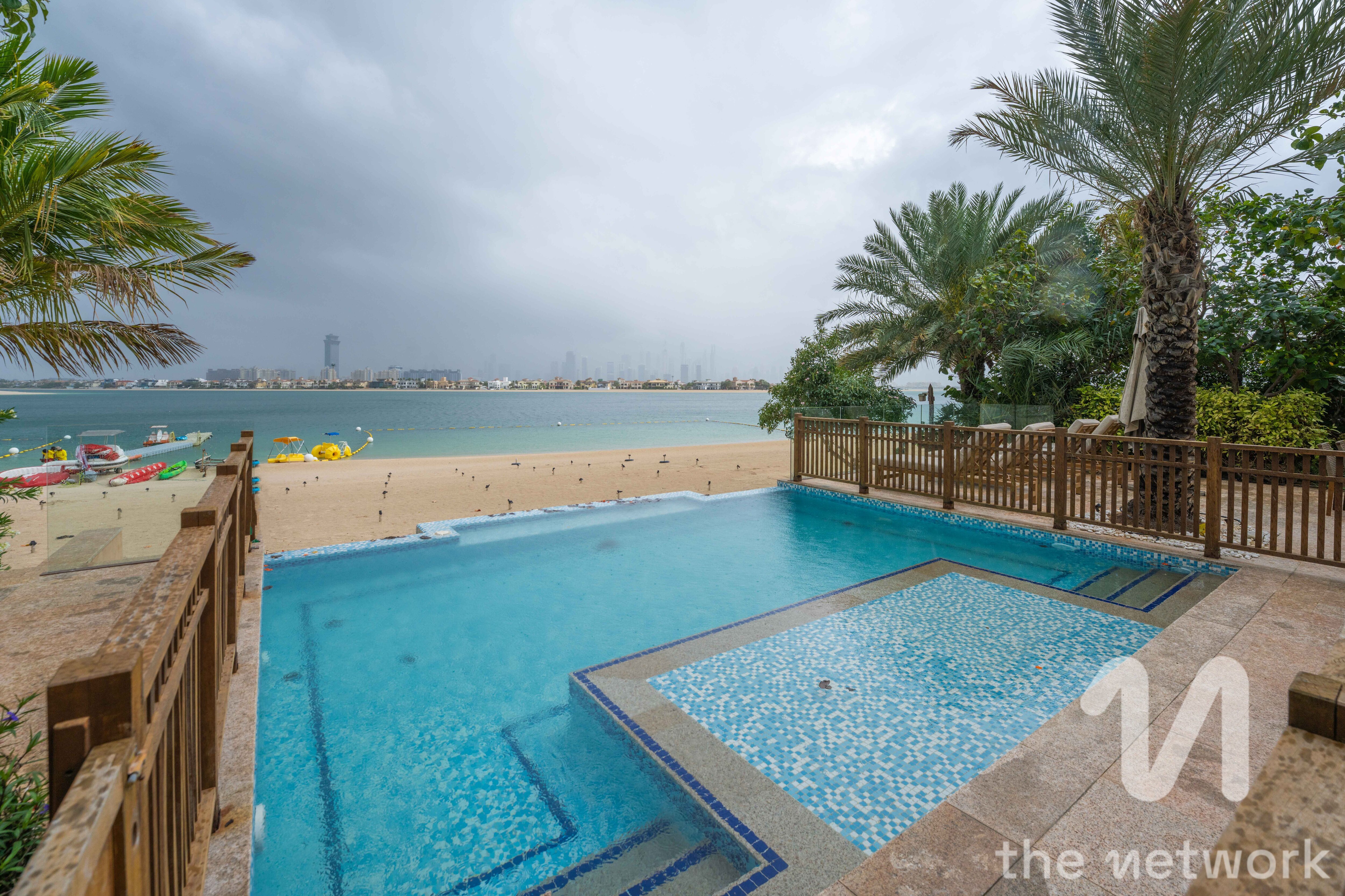 Luxury 5 Beds  | Fully Furnished | Vacant