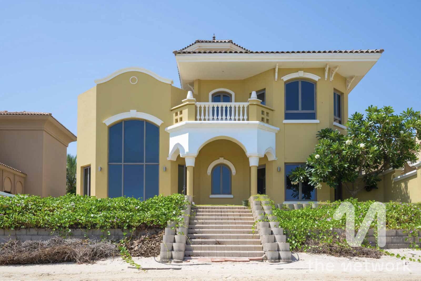 Vacant Soon | 4 Bed Central Rotunda | Skyline View