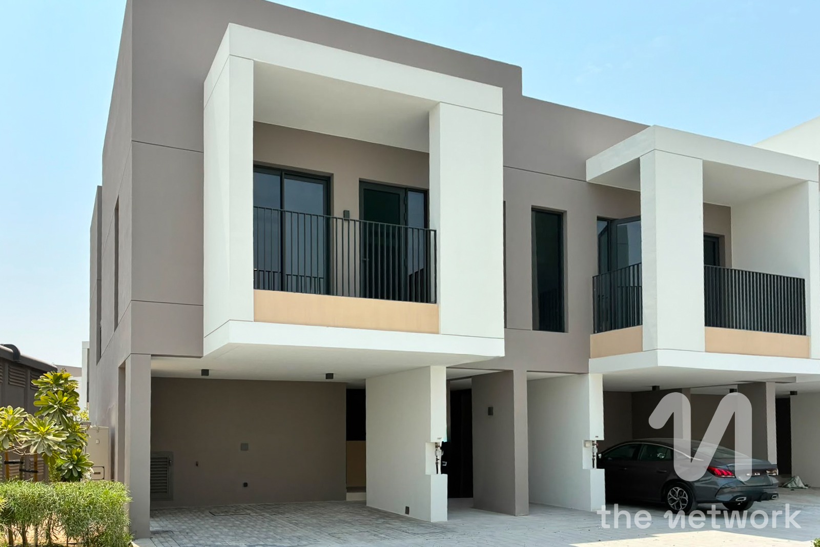 Central Location| Brand new | Maintenance Warranty