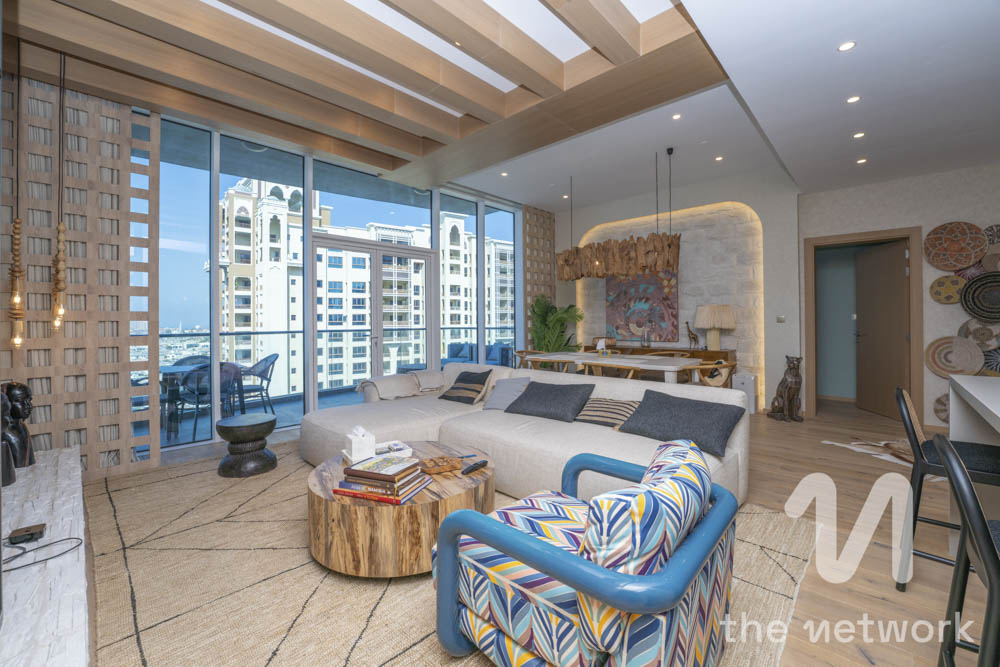 Fully Upgraded | 3 Car Slots | On High Floor | VOT