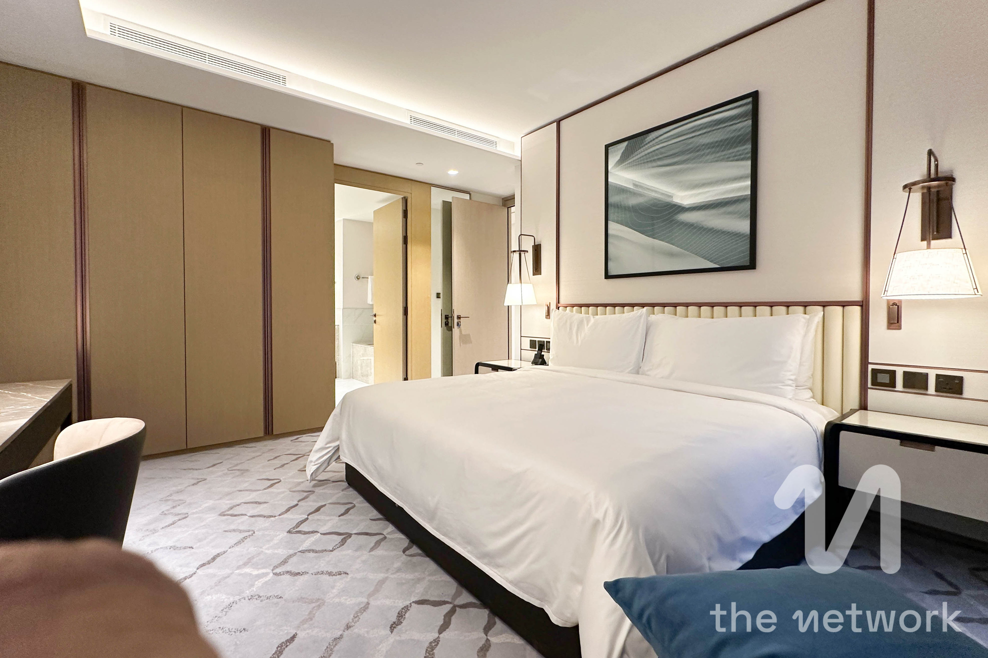 Luxury Furnished | Vacant | Luxury 2 Beds
